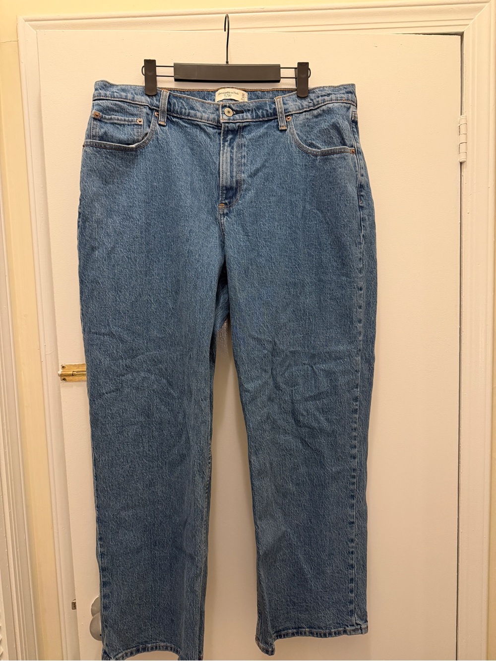 Abercrombie & Fitch Curve Love Baggy Low Rise Jeans